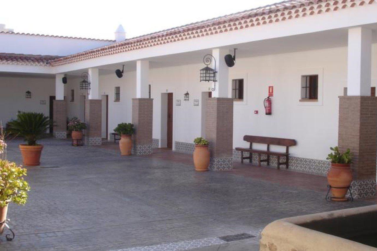 Hotel Rural Arroyo La Plata By Bossh Hotels Херес-де-лос-Кабальерос Экстерьер фото