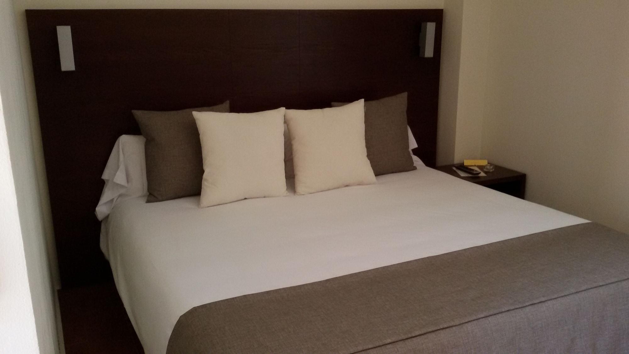 Hotel Rural Arroyo La Plata By Bossh Hotels Херес-де-лос-Кабальерос Экстерьер фото