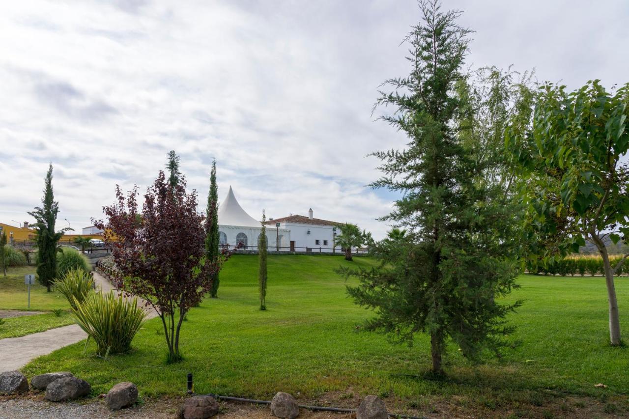 Hotel Rural Arroyo La Plata By Bossh Hotels Херес-де-лос-Кабальерос Экстерьер фото